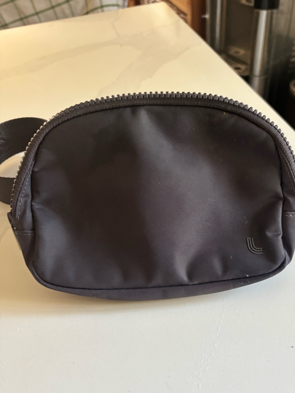 Lolë Jamie Belt Bag